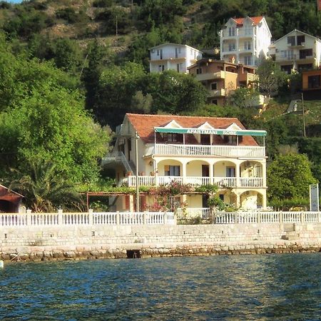 Stevovic Apartments Тиват Экстерьер фото